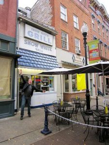Snow White Grill Winchester VA Exterior RetroRoadmap